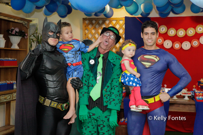 Fotografia festa infantil rj Elisa e Heitor Espaço Aldeia Barra da Tijuca Super herois