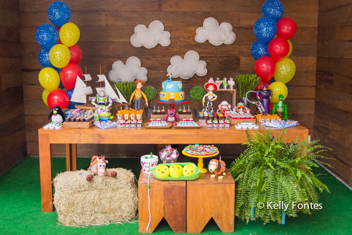 foto de festa infantil rj Bento 3 anos decoracao toy story Mesa do Bolo fotografia por Kelly Fontes
