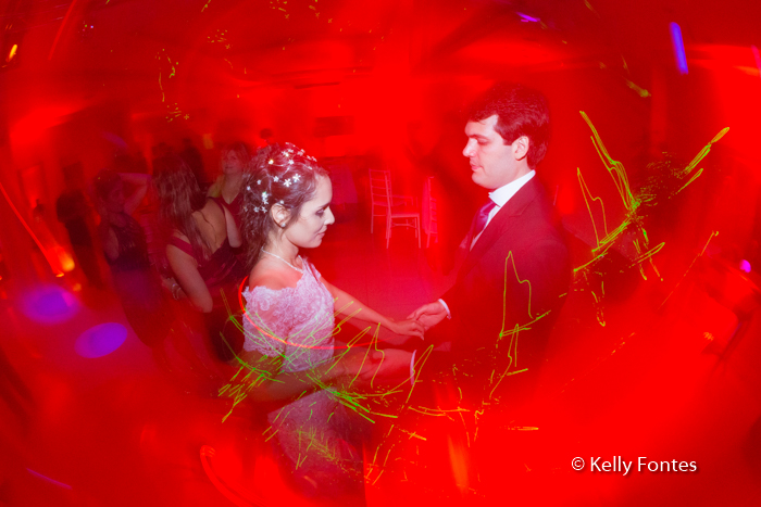 Fotos Festa de Casamento RJ noivos na pista de dança por Kelly Fontes Fotografia