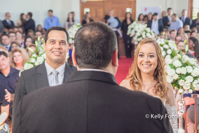 Fotografia Casamento RJ os noivos Igreja Jardim das Orações por Kelly Fontes Santa Teresa