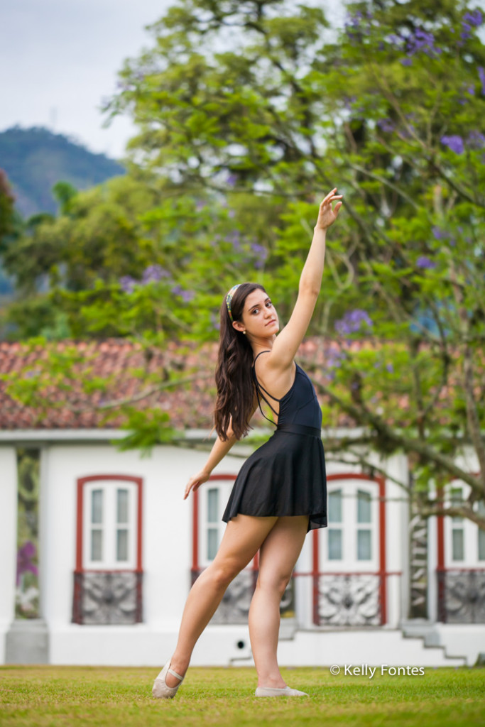 Book 15 anos RJ Luisa ensaio debutante bailarina na ponta do pé jardim botanico