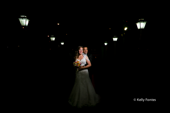 Fotos Casamento RJ Noivos recém casados após cerimônia religiosa católica ensaio fotografia Kelly Fontes